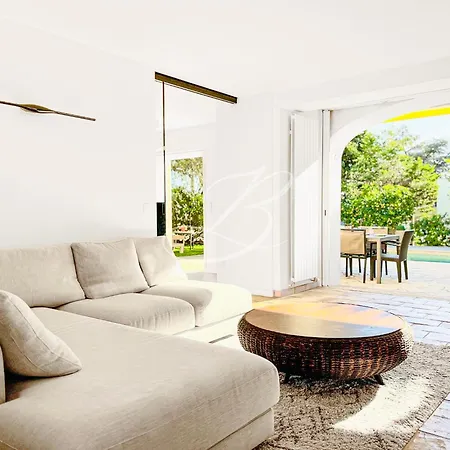 Tatil Evi Pleiades - Large Pool 6 Bedrooms 12 Guests