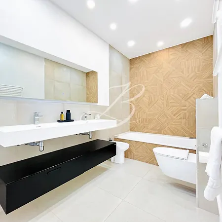 Pleiades - Large Pool 6 Bedrooms 12 Guests *
