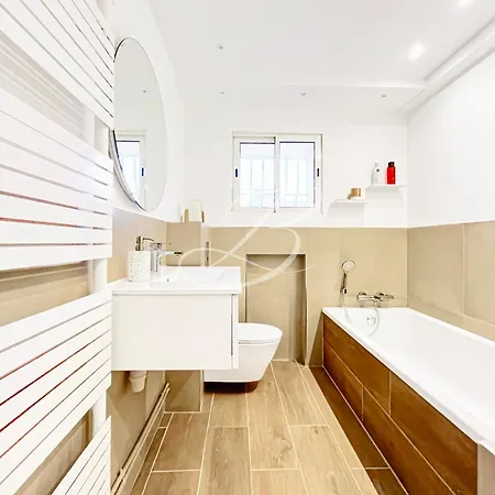 Pleiades - Large Pool 6 Bedrooms 12 Guests