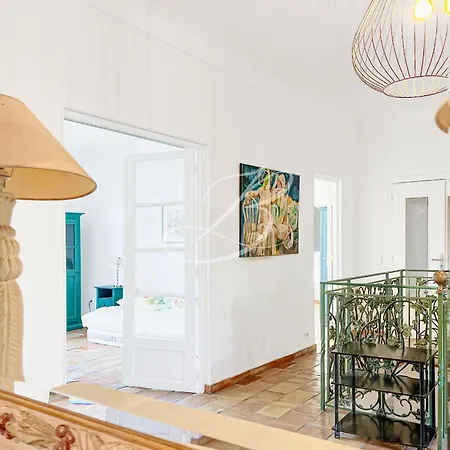 Tatil Evi Pleiades - Large Pool 6 Bedrooms 12 Guests