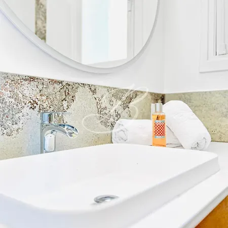 Pleiades - Large Pool 6 Bedrooms 12 Guests Tatil Evi