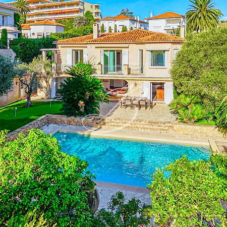 Pleiades - Large Pool 6 Bedrooms 12 Guests *