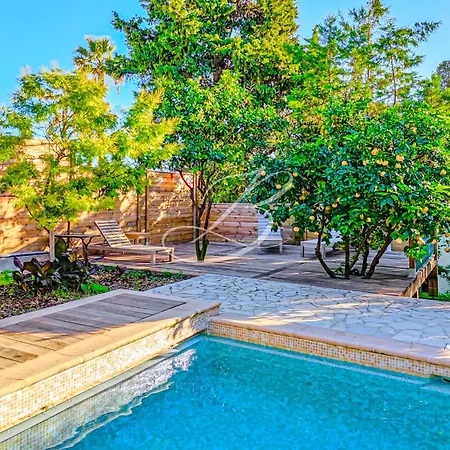 Vakantiehuis Pleiades - Large Pool 6 Bedrooms 12 Guests