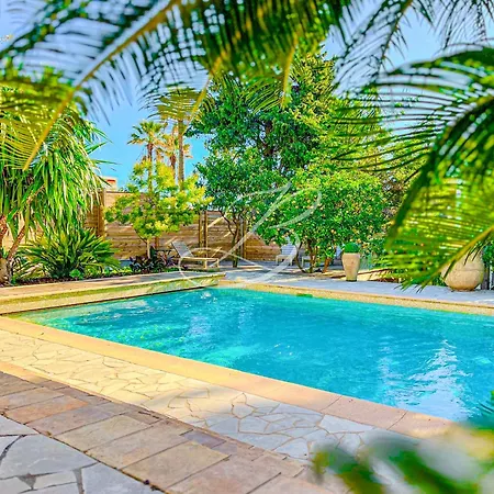 Pleiades - Large Pool 6 Bedrooms 12 Guests *