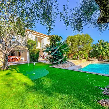 Pleiades - Large Pool 6 Bedrooms 12 Guests *