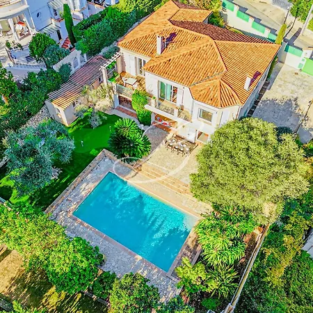 Pleiades - Large Pool 6 Bedrooms 12 Guests